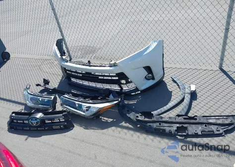 2018 Toyota Highlander Se из США, поврежденный, VIN 5TDKZRFH0JS539636